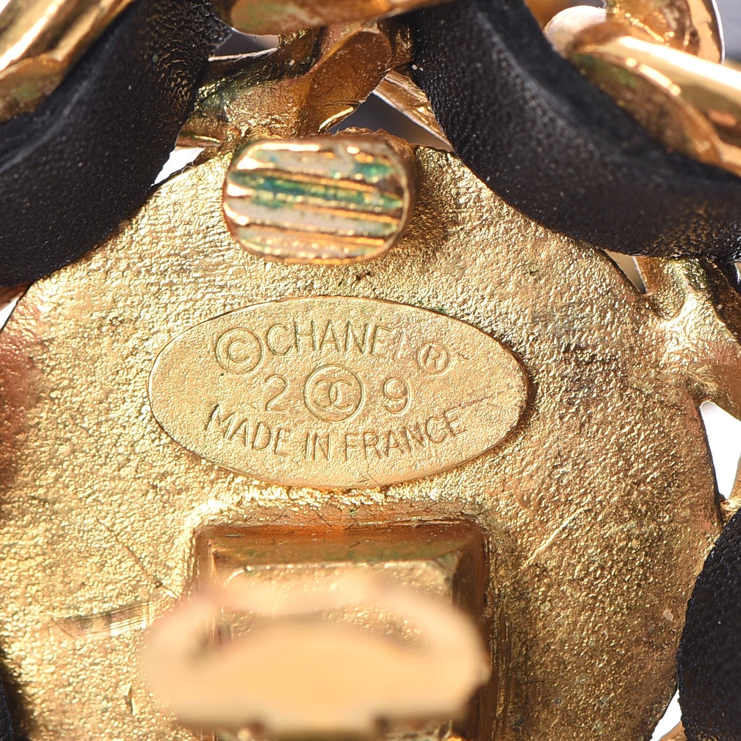 Chanel Lambskin Chain CC Clip On Earrings Gold 4 of 7