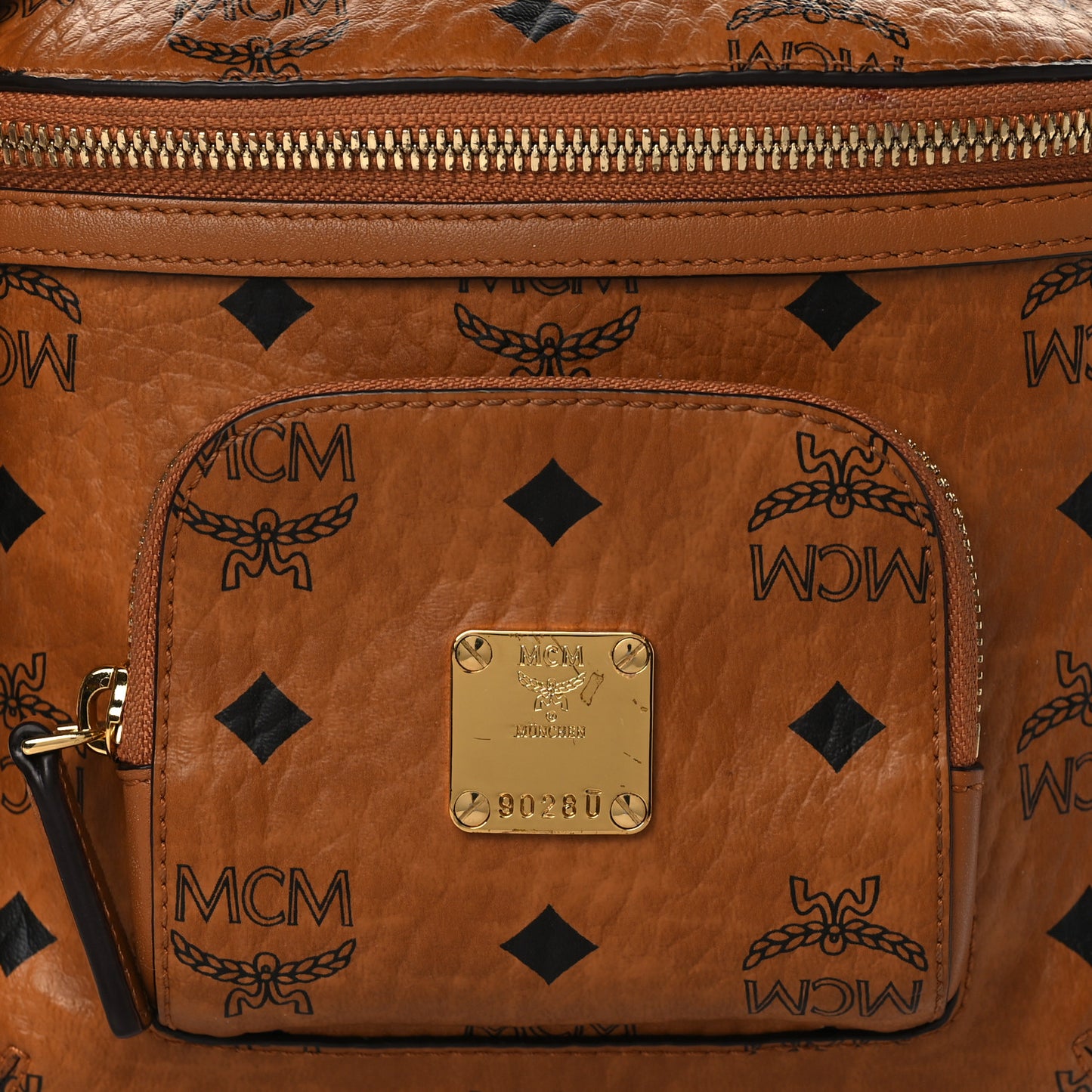 Visetos Small Aren Crossbody Bag Cognac