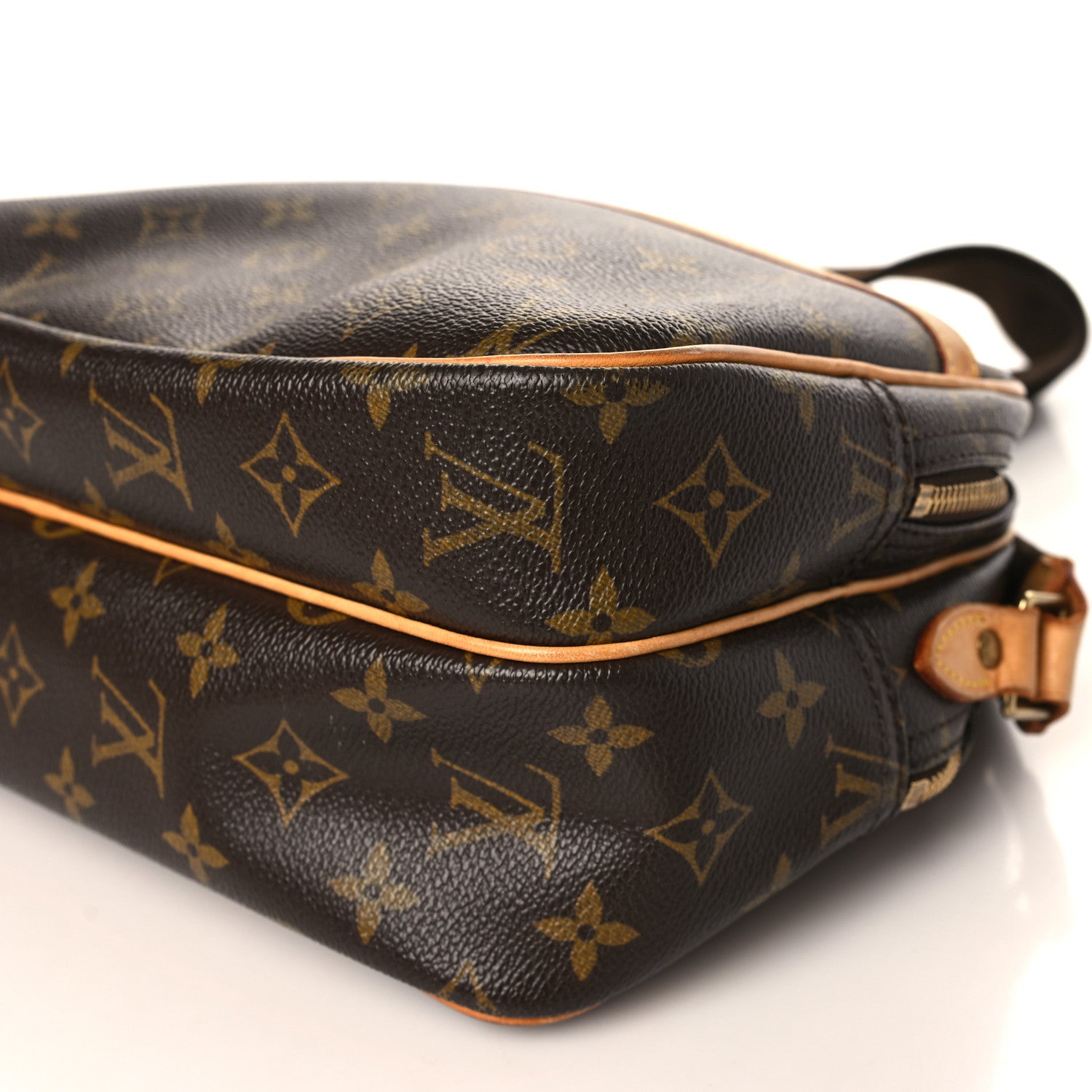 Louis Vuitton Monogram Reporter PM 9 of 10