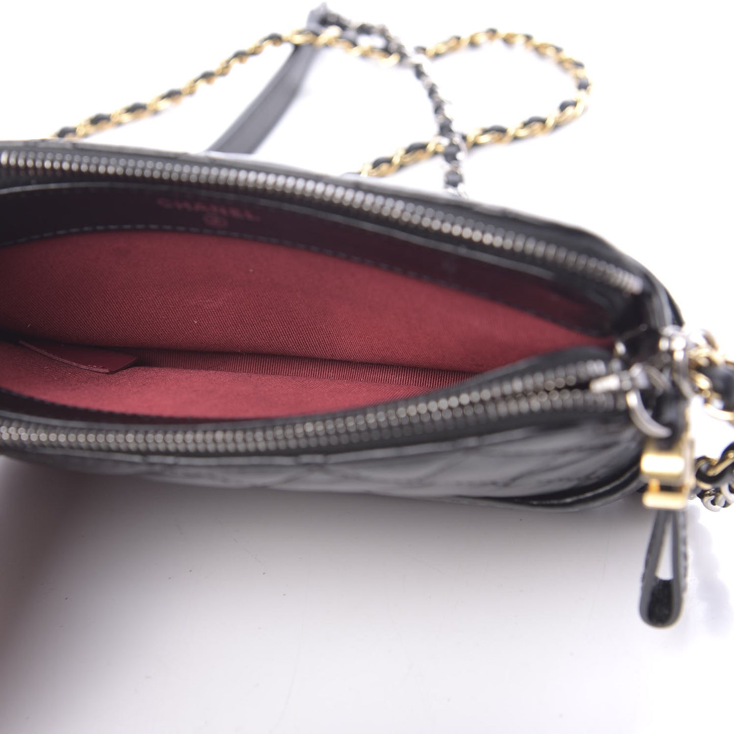 Aged Calfskin Quilted Small Gabrielle Clutch With Chain Black