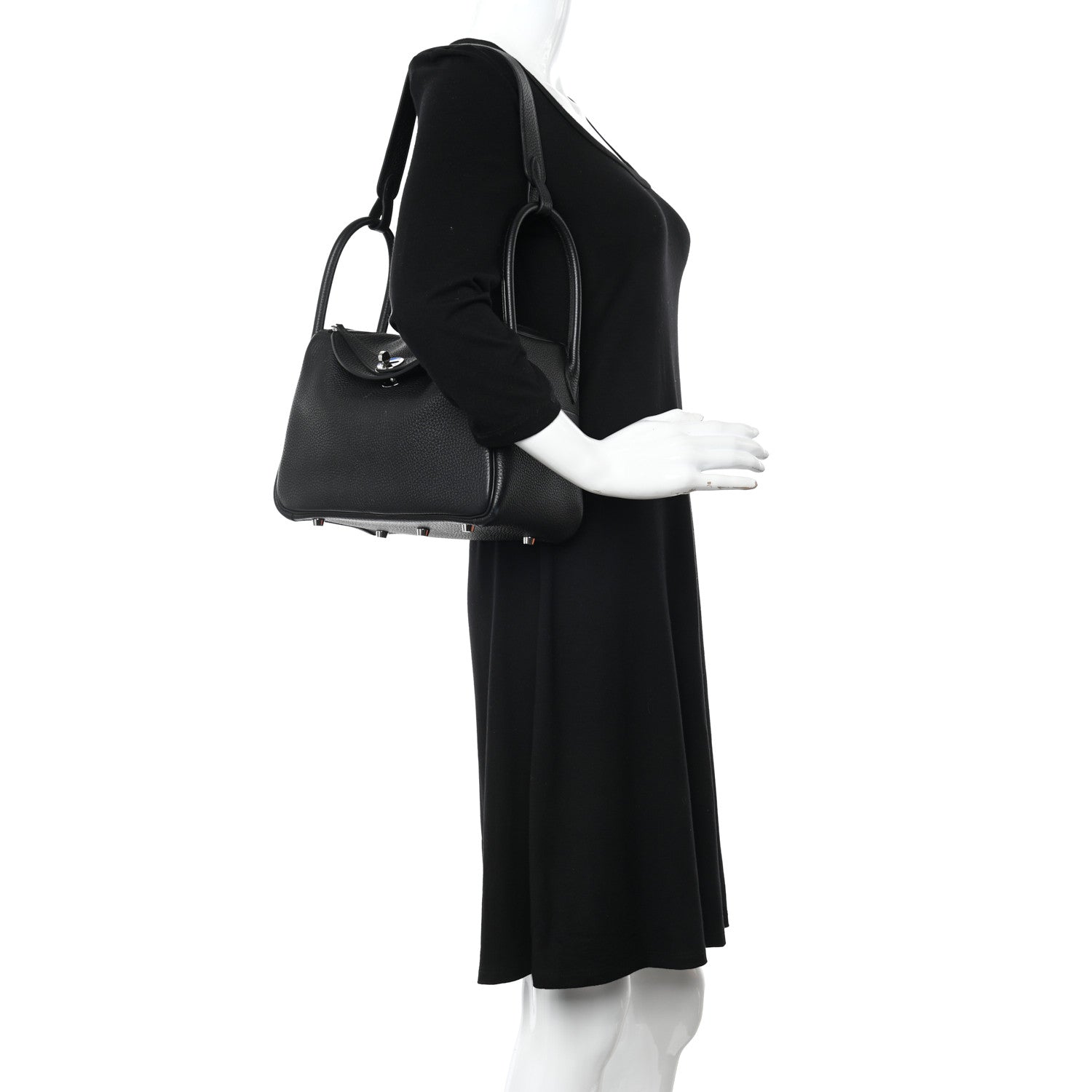 Hermes Taurillon Clemence Lindy 26 Black 2 of 12