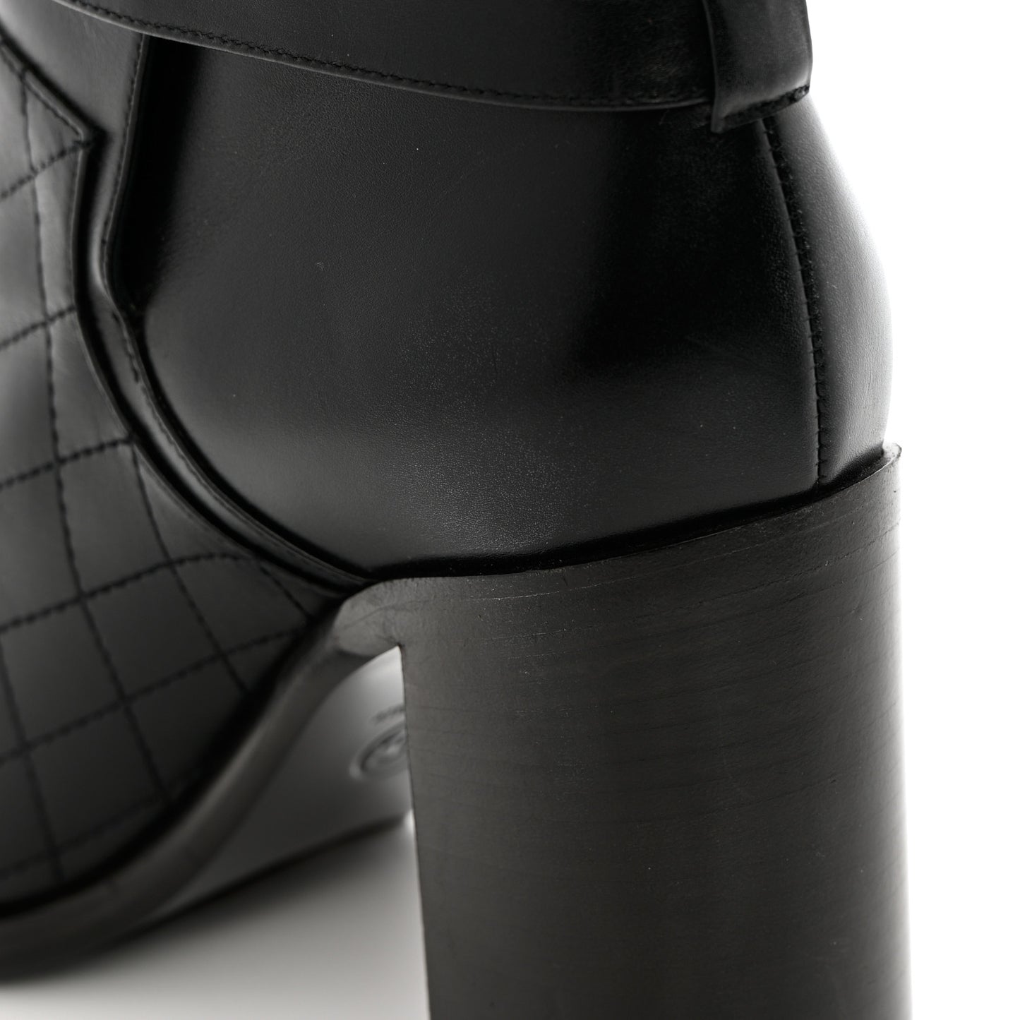 Calfskin Quilted Cap Toe Boots 40 Black Brown