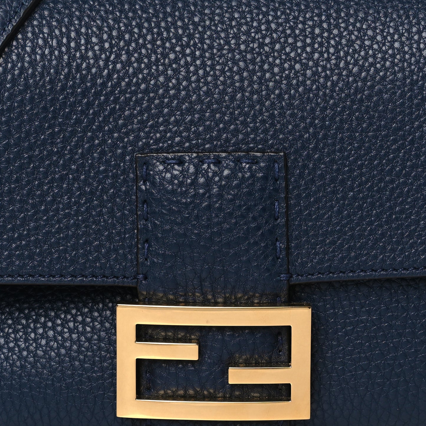 Cuoio Romano Selleria Baguette Dark Blue