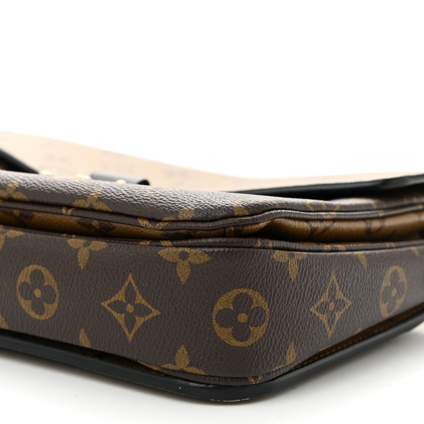 Reverse Monogram Pochette Metis