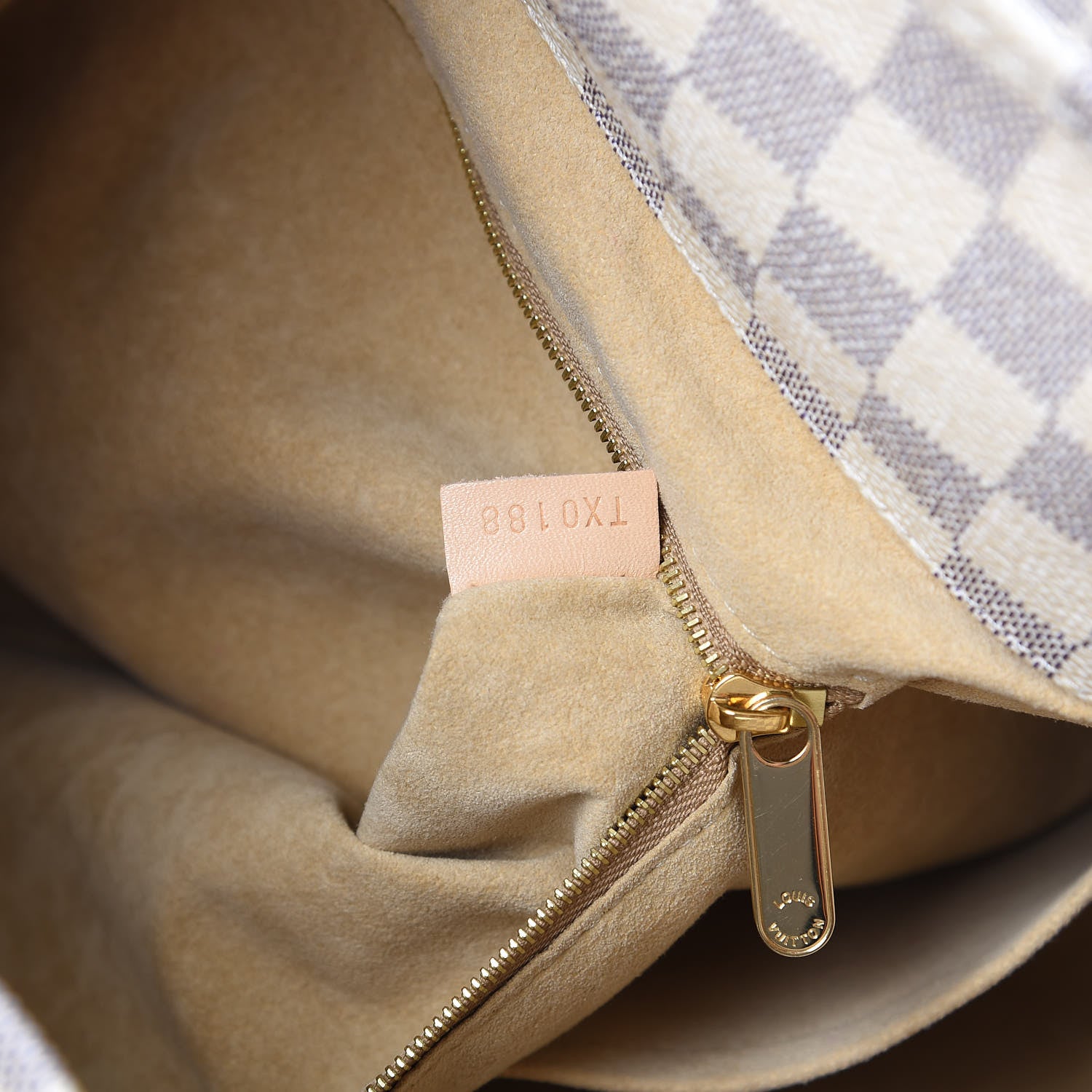 Louis Vuitton Damier Azur Artsy MM 7 of 11