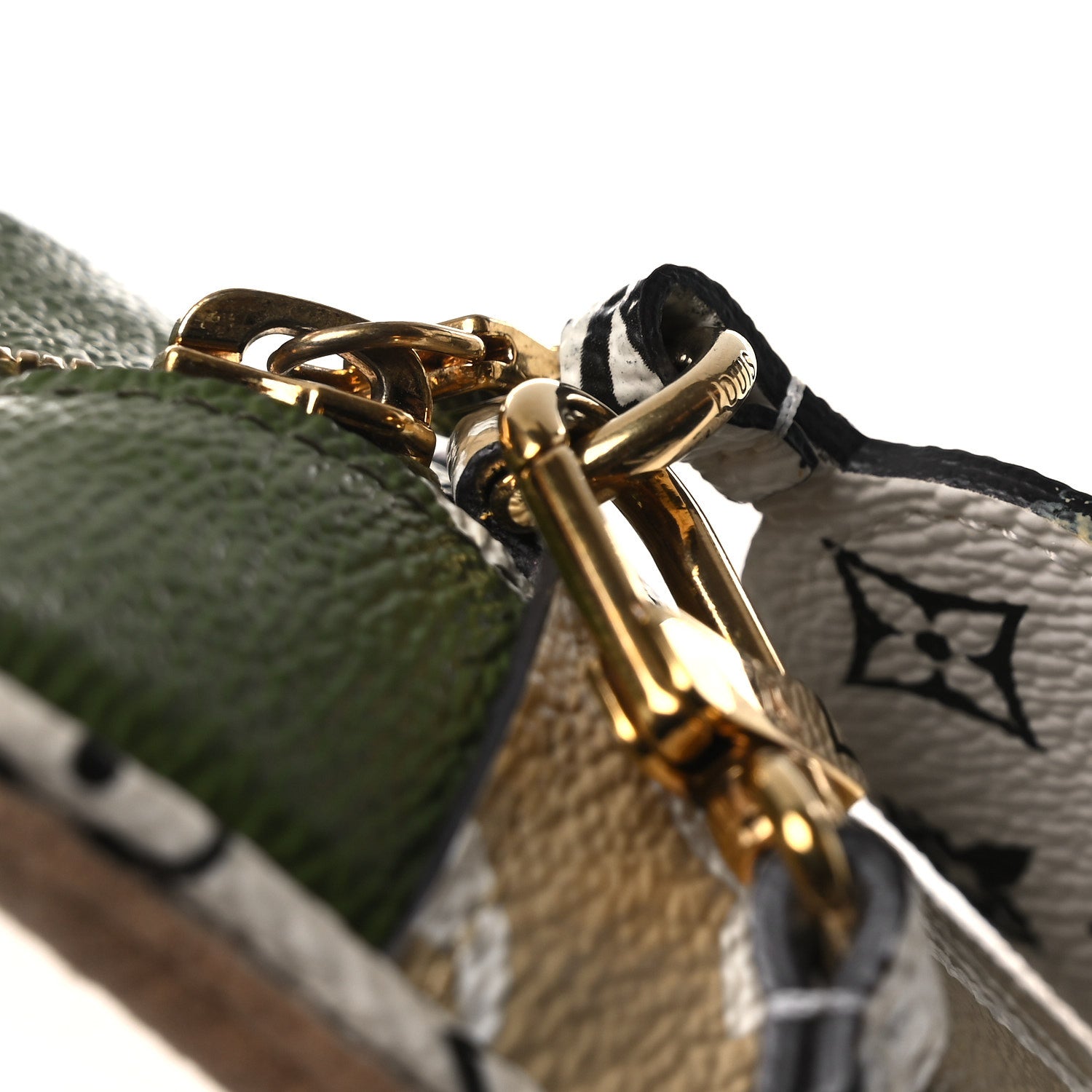 Louis Vuitton Monogram Giant Beach Pouch Kaki 11 of 12