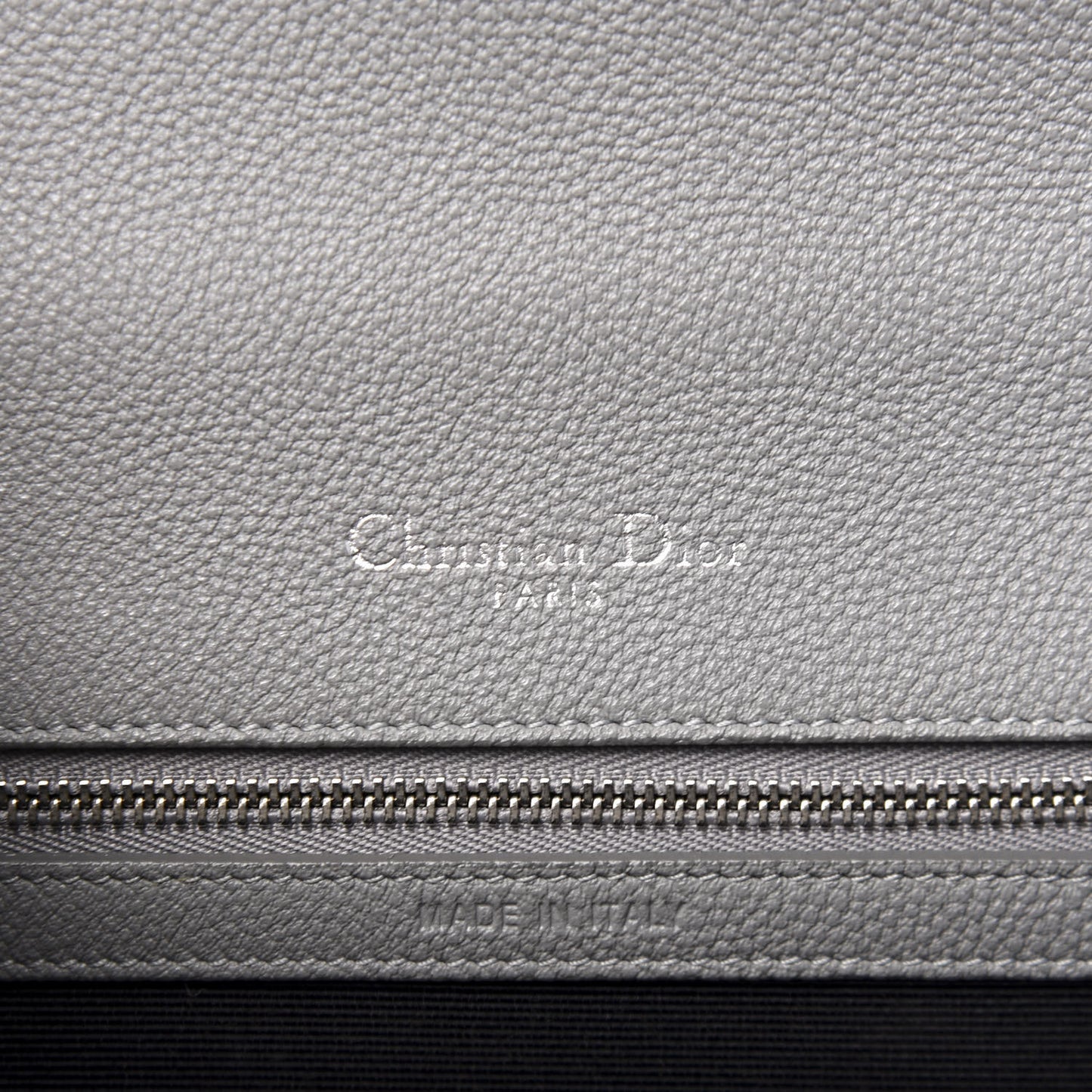 Grained Calfskin Medium Diorama Flap Bag Gris