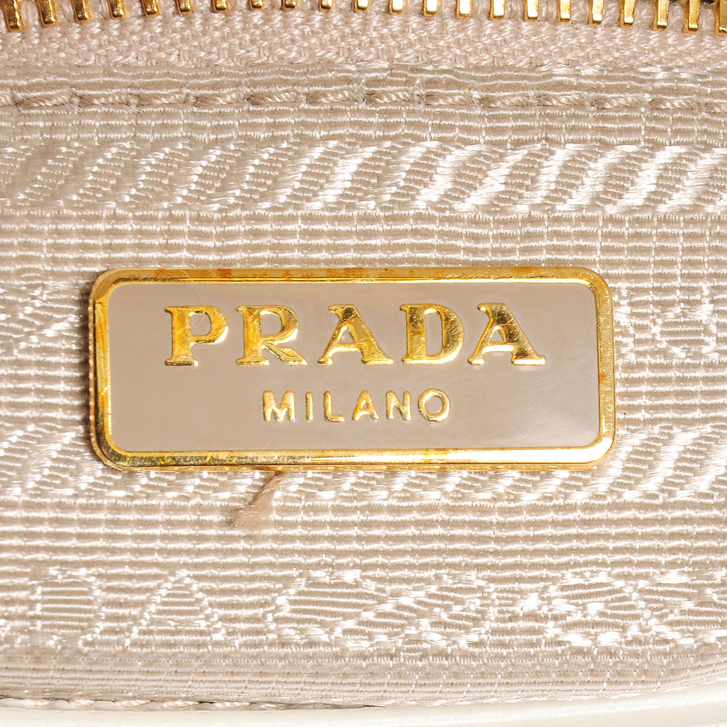 Saffiano Vernice Crossbody Flap Bag Bianco