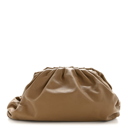 Bottega Veneta Smooth Butter Calf The Pouch Oversized Clutch Cammello 1 of 10