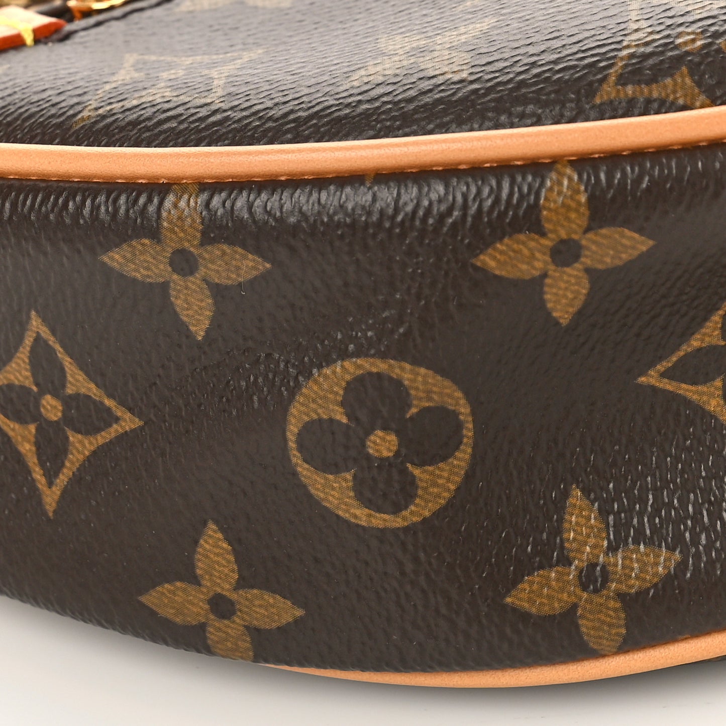 Monogram Loop