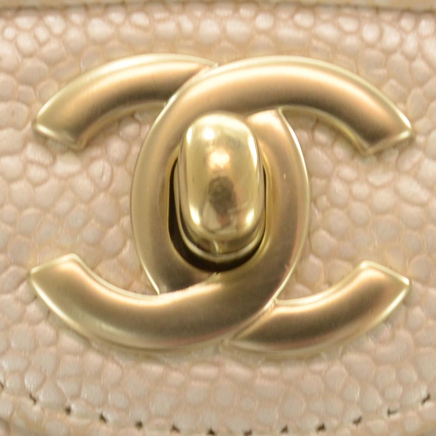 Pearly Caviar Quilted Medium Double Flap Light Beige