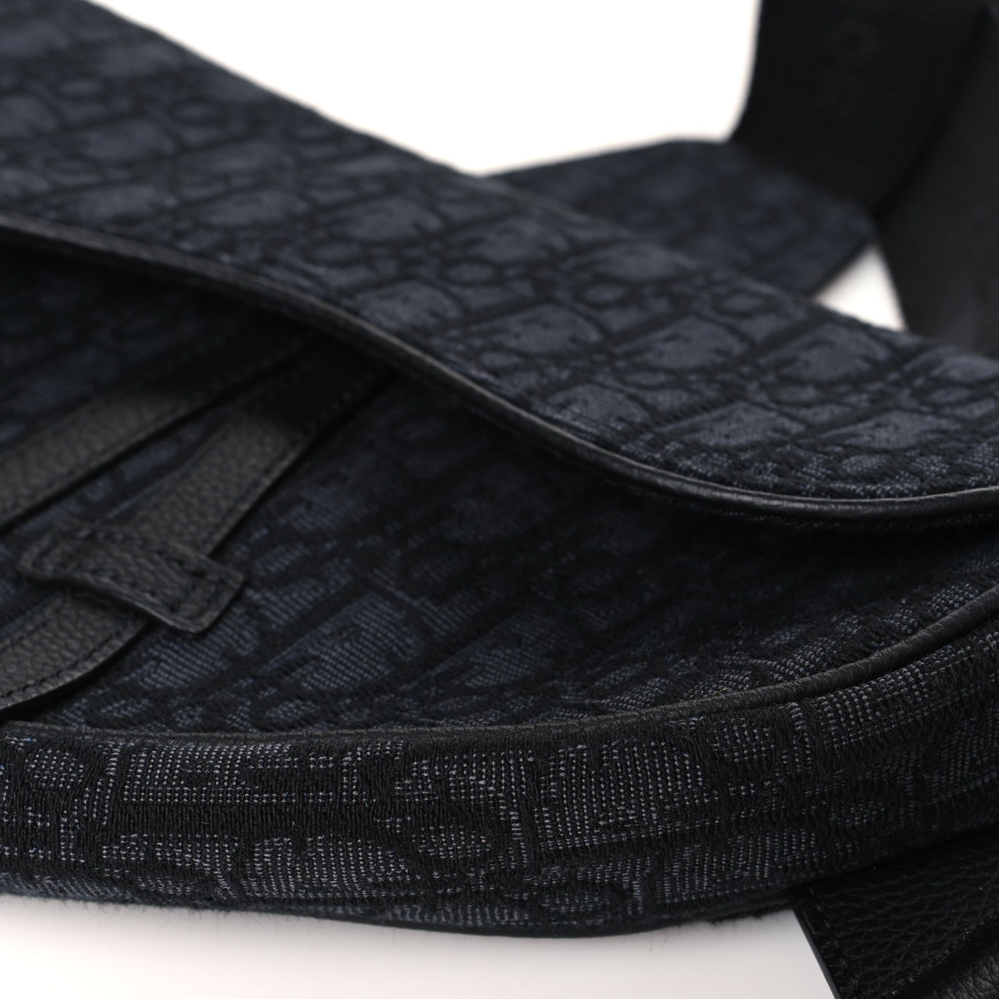 Oblique Mens Saddle Bag Black Blue