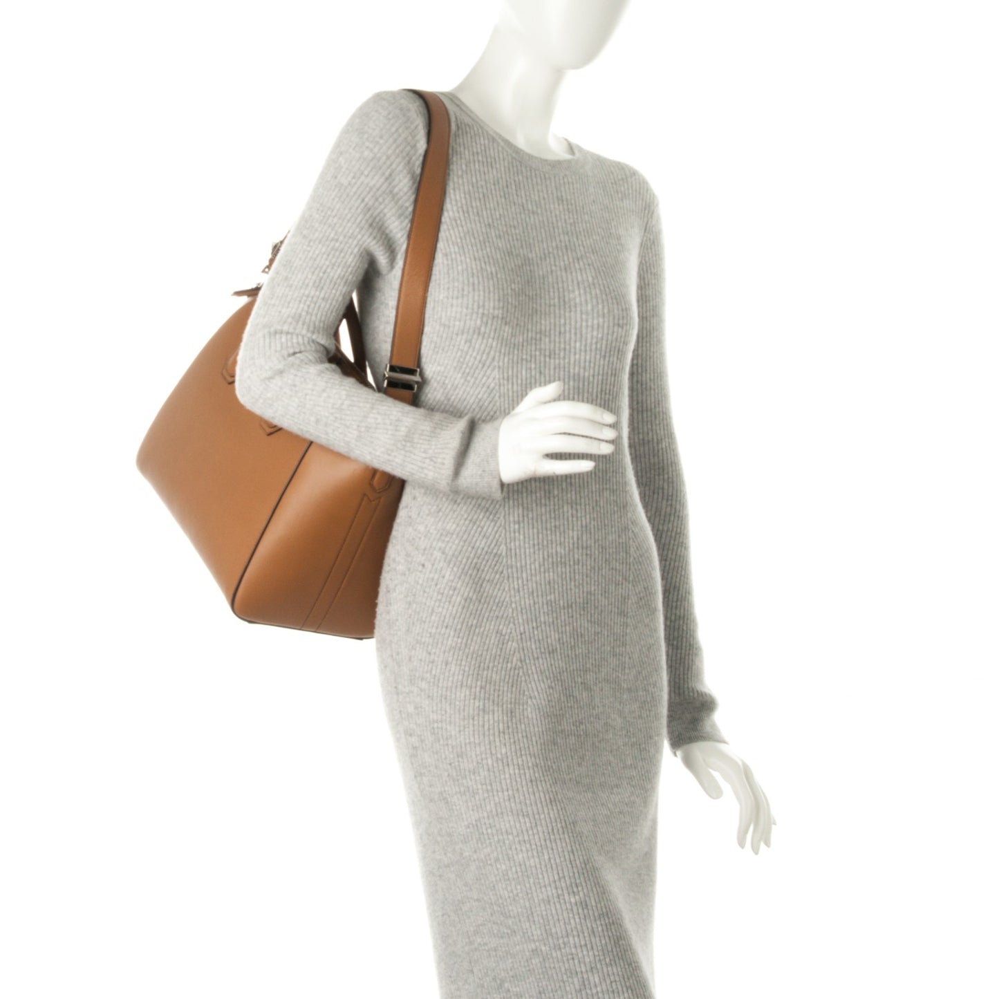 Sugar Goatskin Medium Antigona Caramel