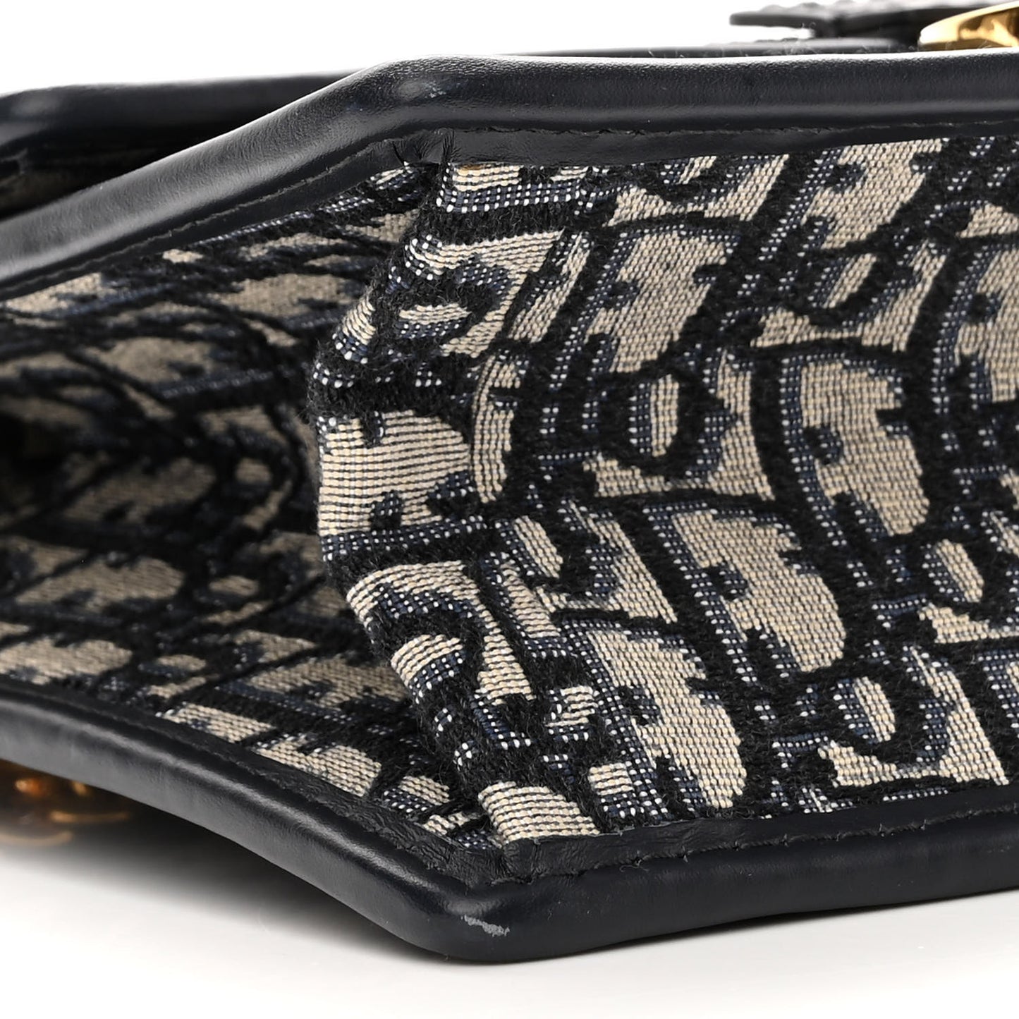 Oblique 30 Montaigne Chain Flap Bag Blue