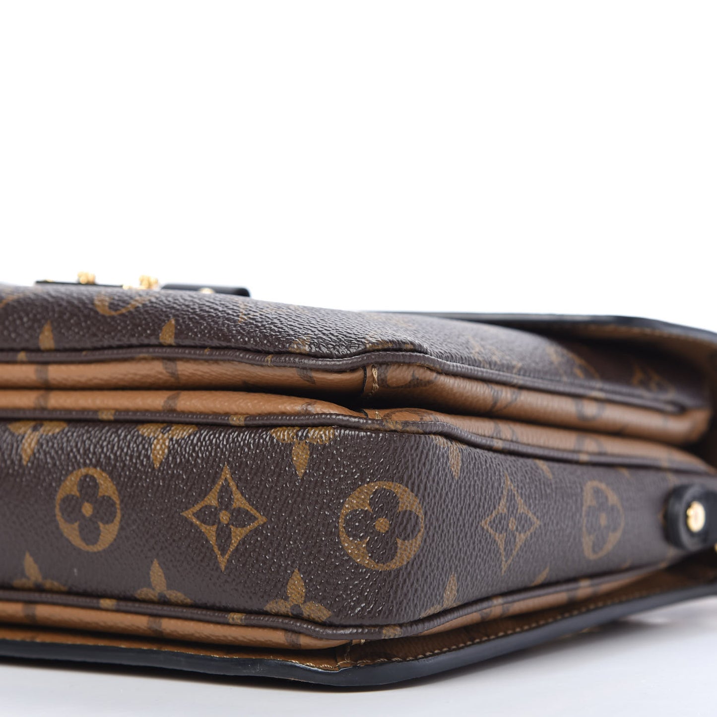 Reverse Monogram Pochette Metis