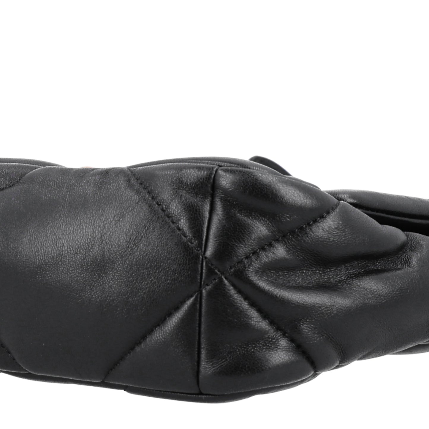 Lambskin Quilted Medium Chanel 19 Flap Black