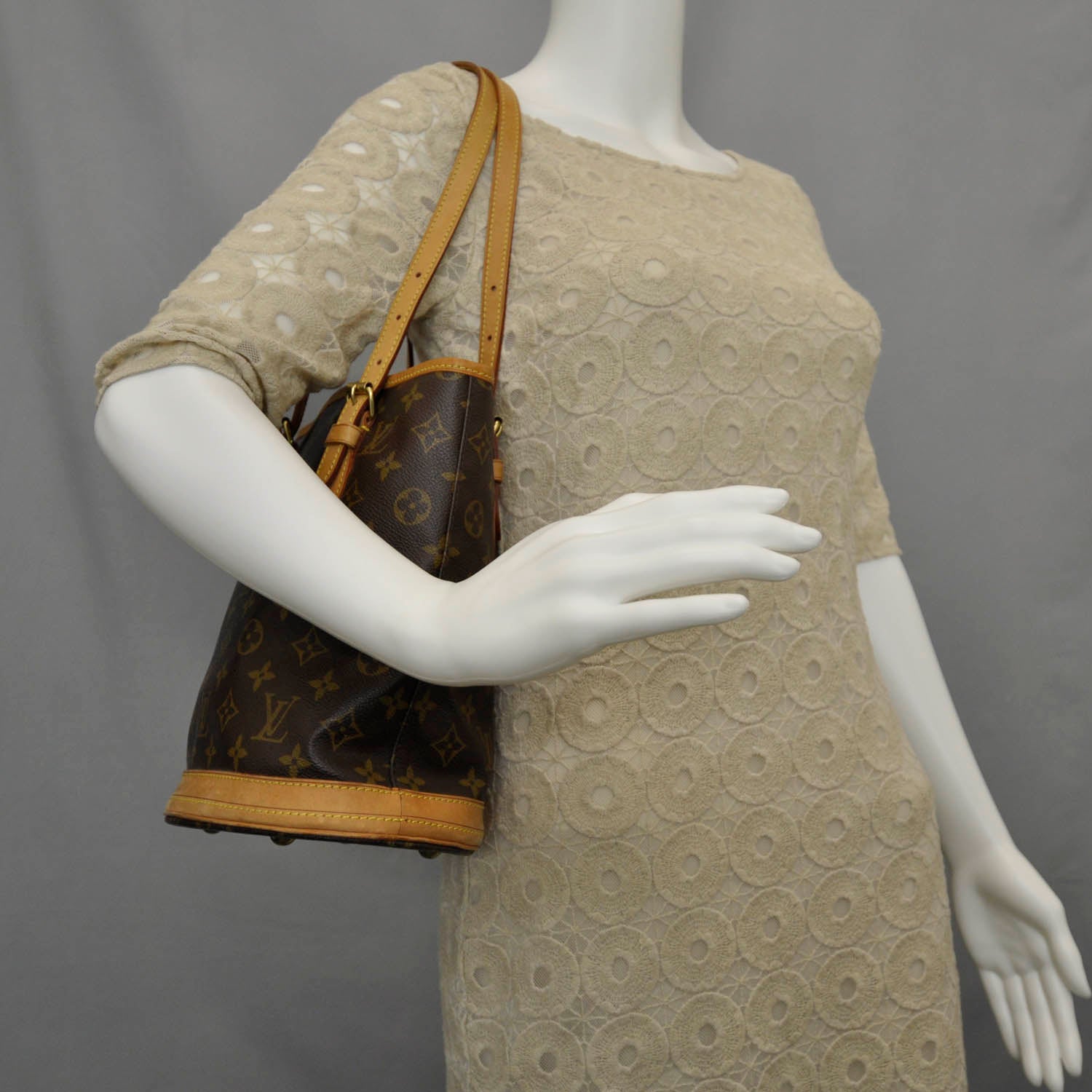 Louis Vuitton Monogram Petit Bucket 23 2 of 9