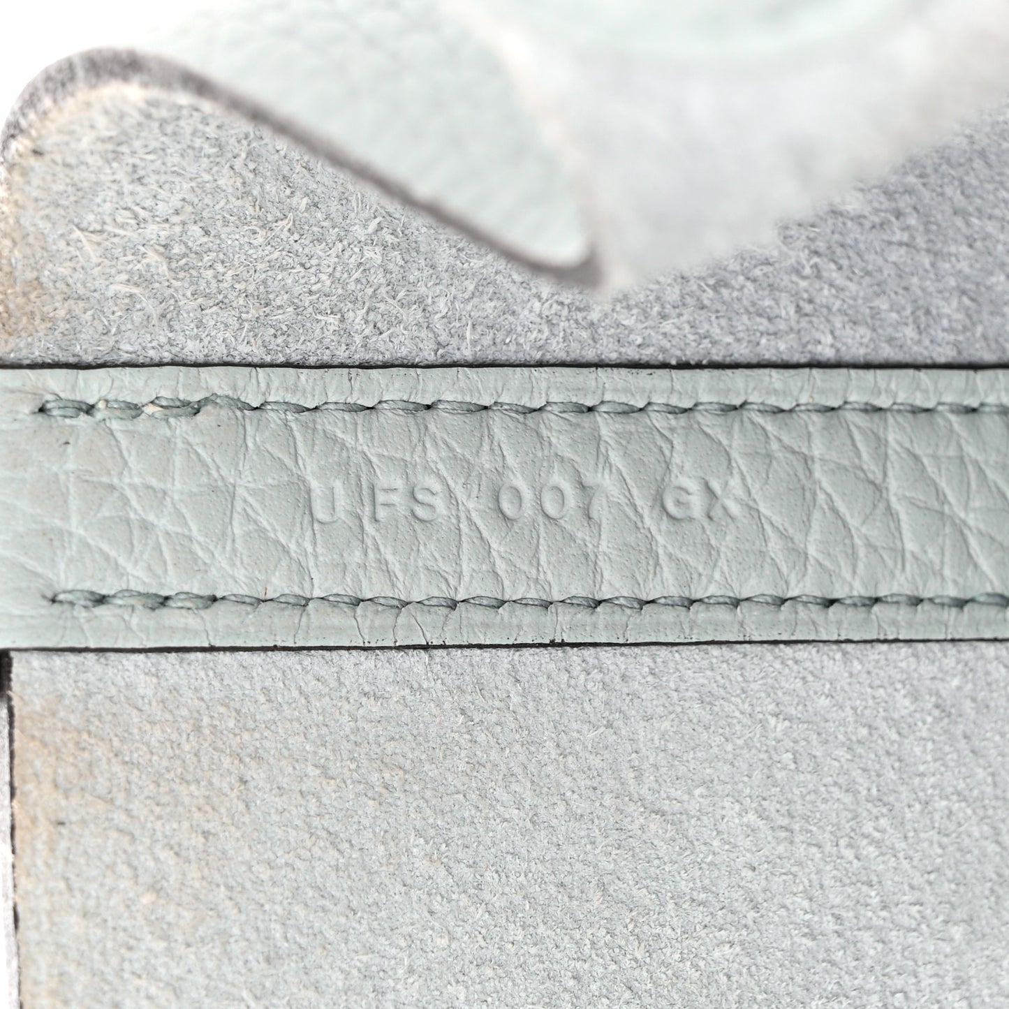 Taurillon Clemence Picotin Lock 22 MM Bleu Pale