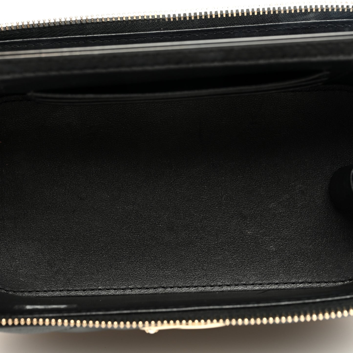 Lambskin Quilted Small Pearl Top Handle Vanity Case With Chain Black