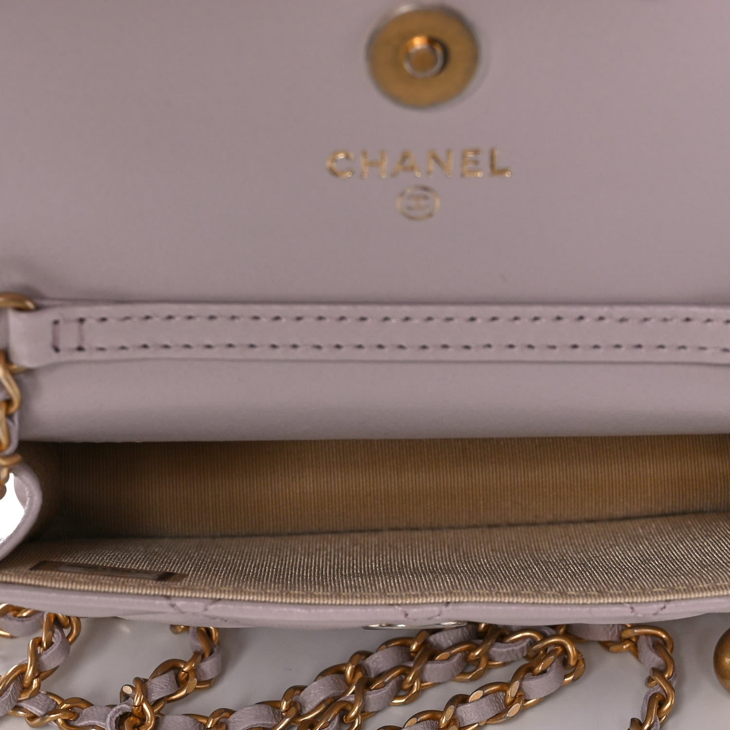 Chanel Lambskin Quilted Pearl Crush Clutch With Chain Light Purple 5 of 11