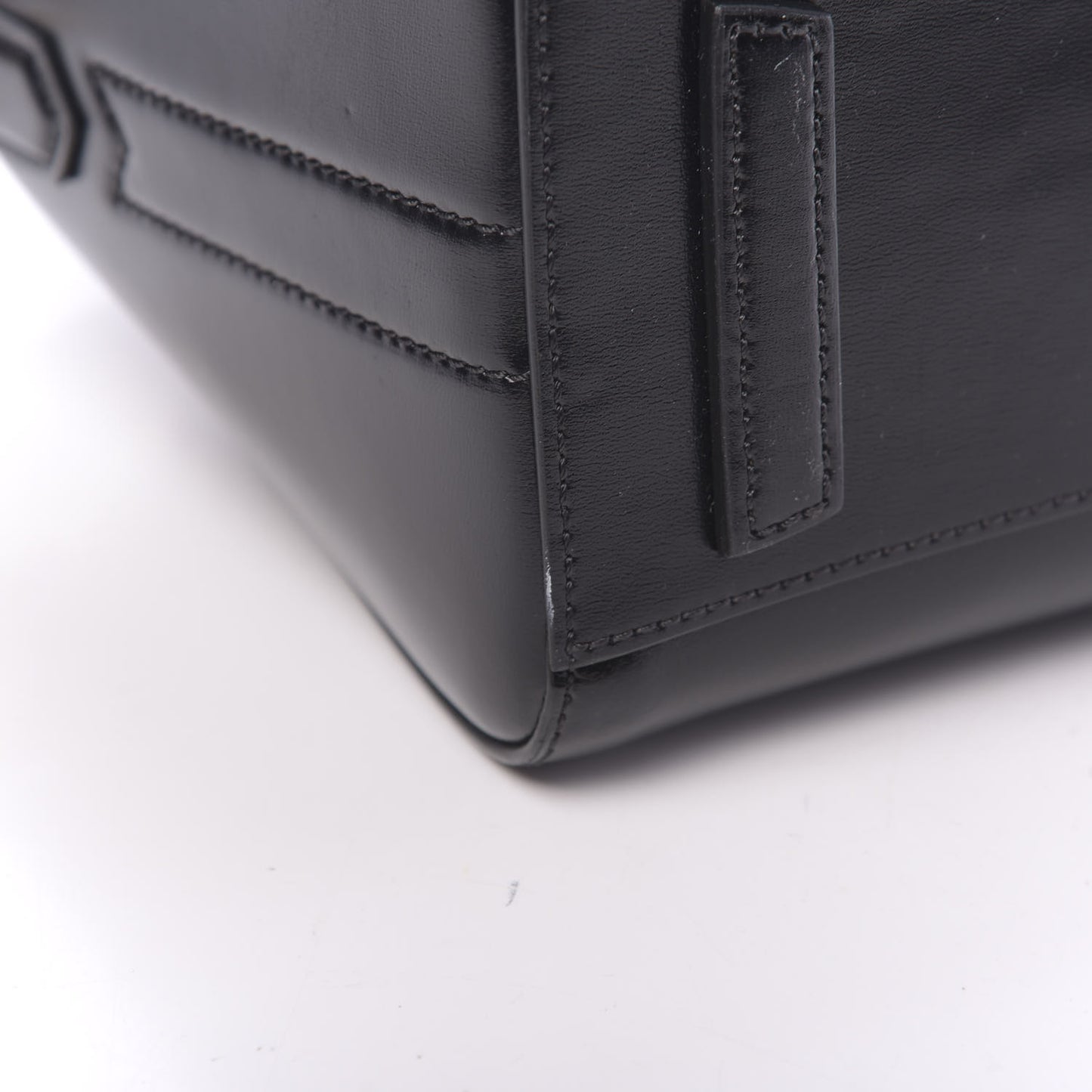 Shiny Lord Calfskin Mini Antigona Black