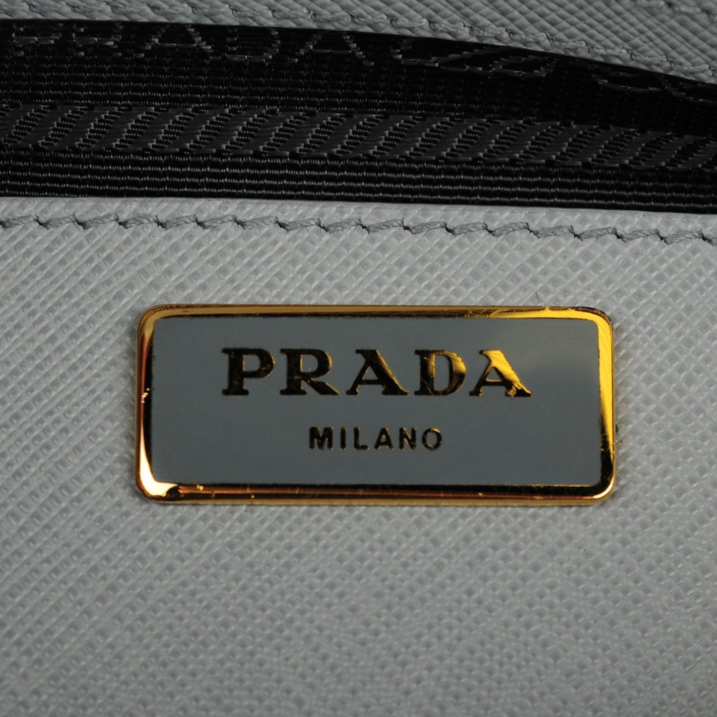 Saffiano Lux Promenade Tote Granito