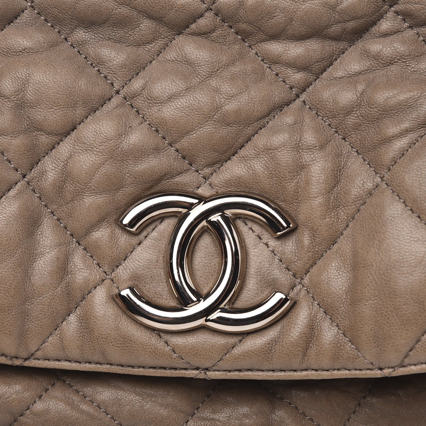 Washed Lambskin Chain Around Hobo Taupe