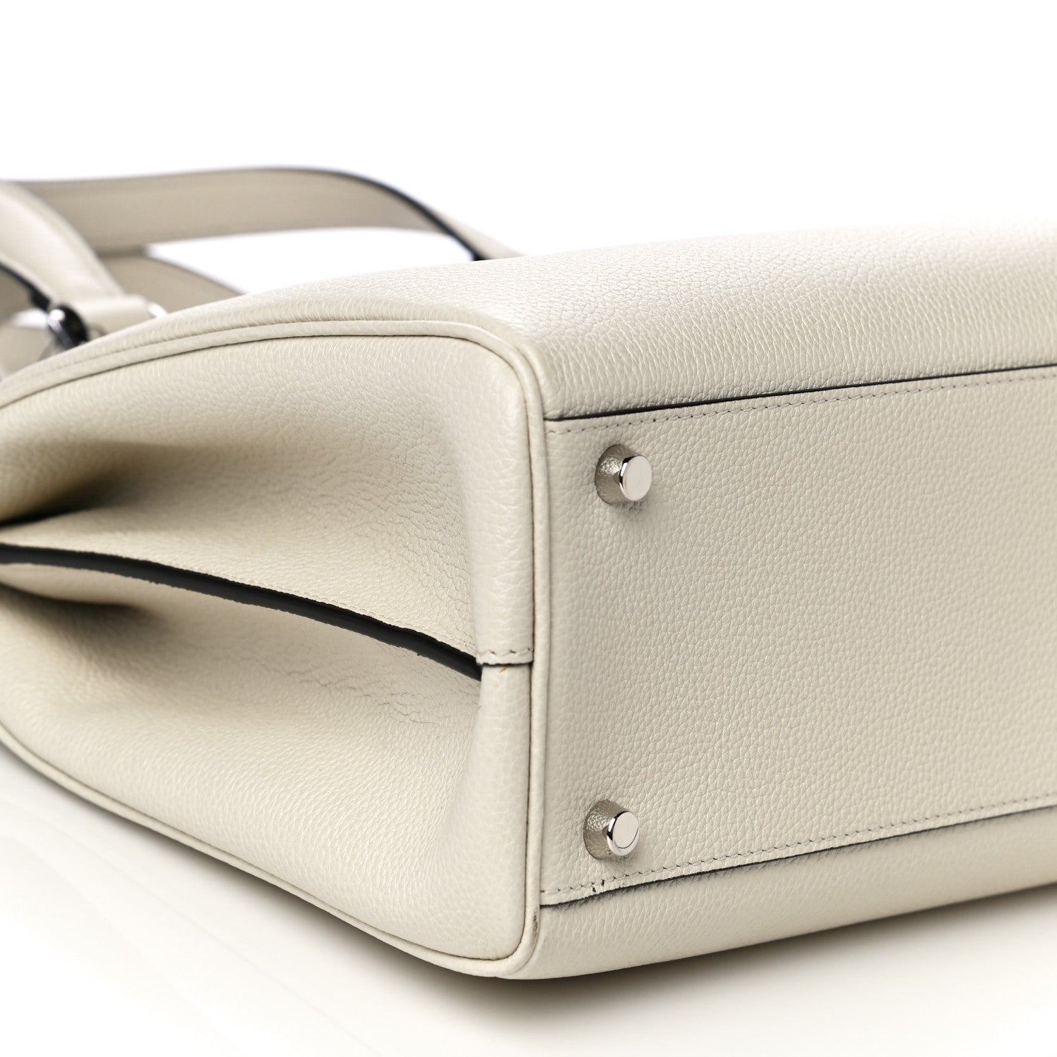 Gucci Grainy Calfskin Medium Zumi Top Handle Bag Mystic White 10 of 11