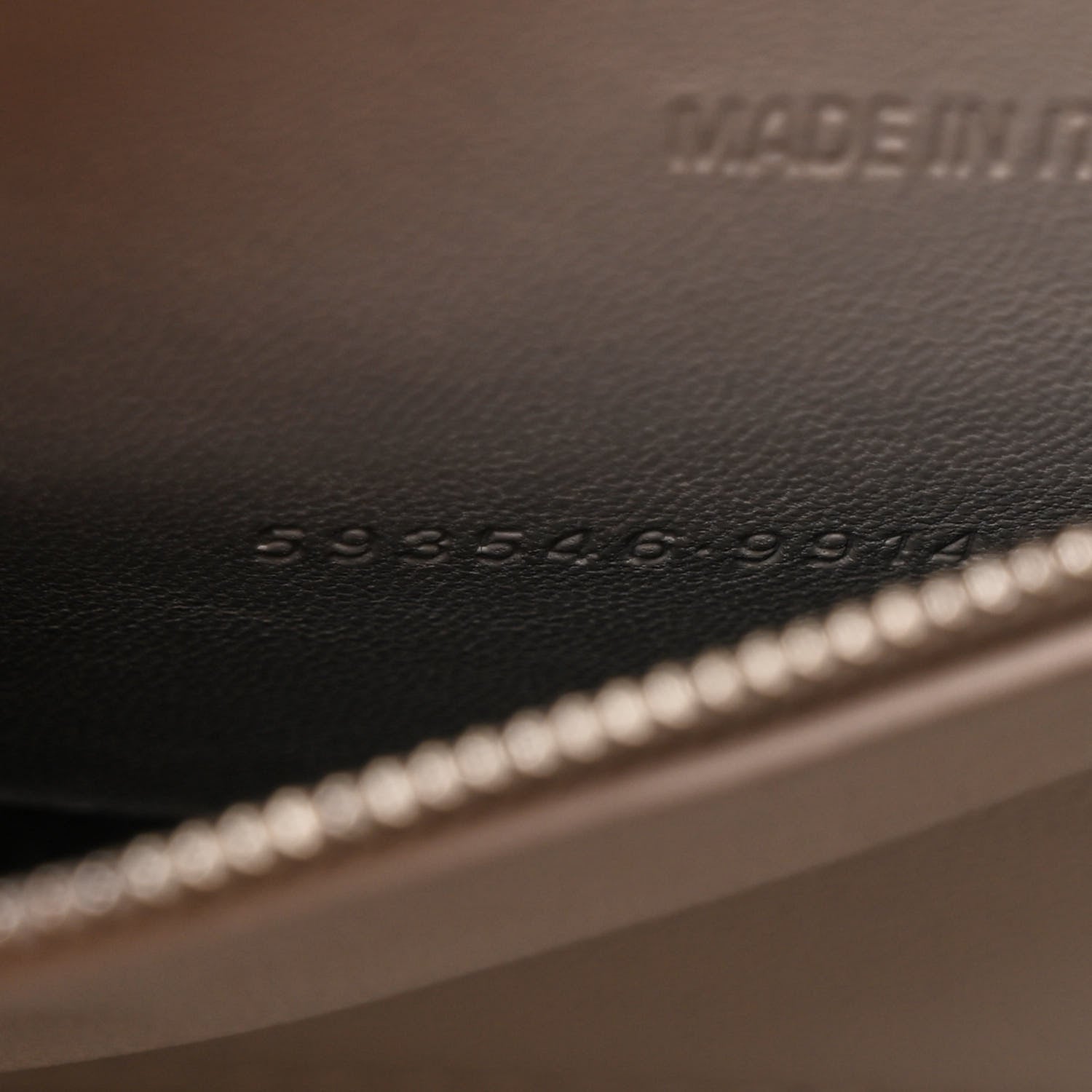 Balenciaga Shiny Calfskin Monochrome Crocodile Embossed Small Hourglass Top Handle Bag Nacre 8 of 13