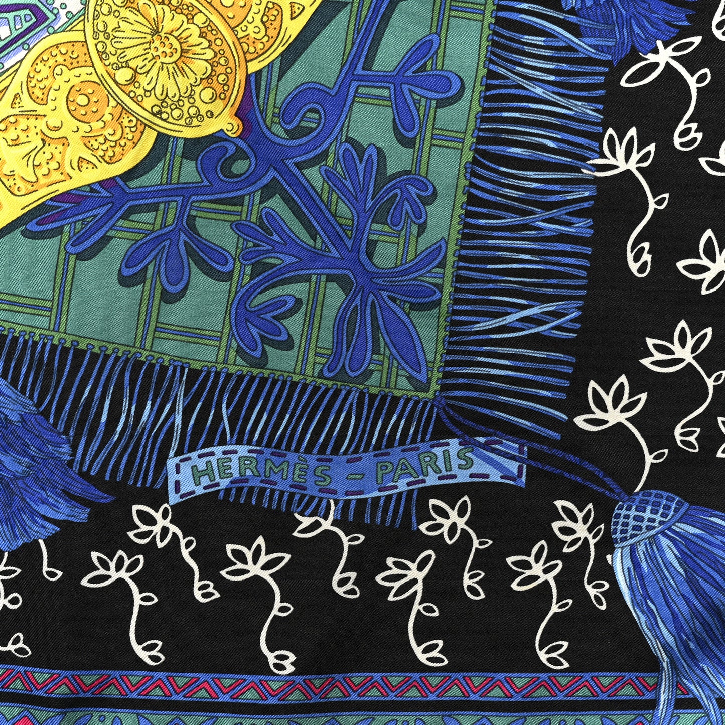 Silk Cavaliers du Caucase Scarf 90 Black Bleu Vert