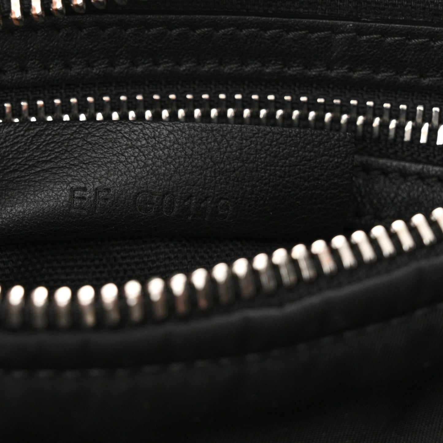 Nylon Logo Small Pandora Black White