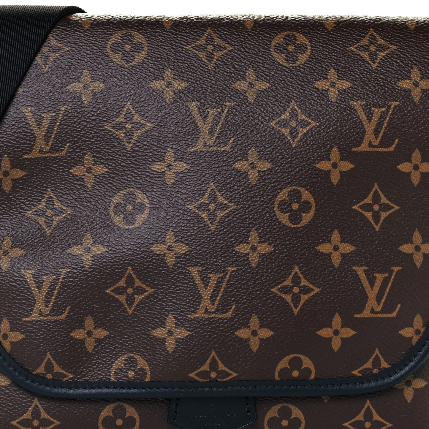 Monogram Macassar Magnetic Messenger