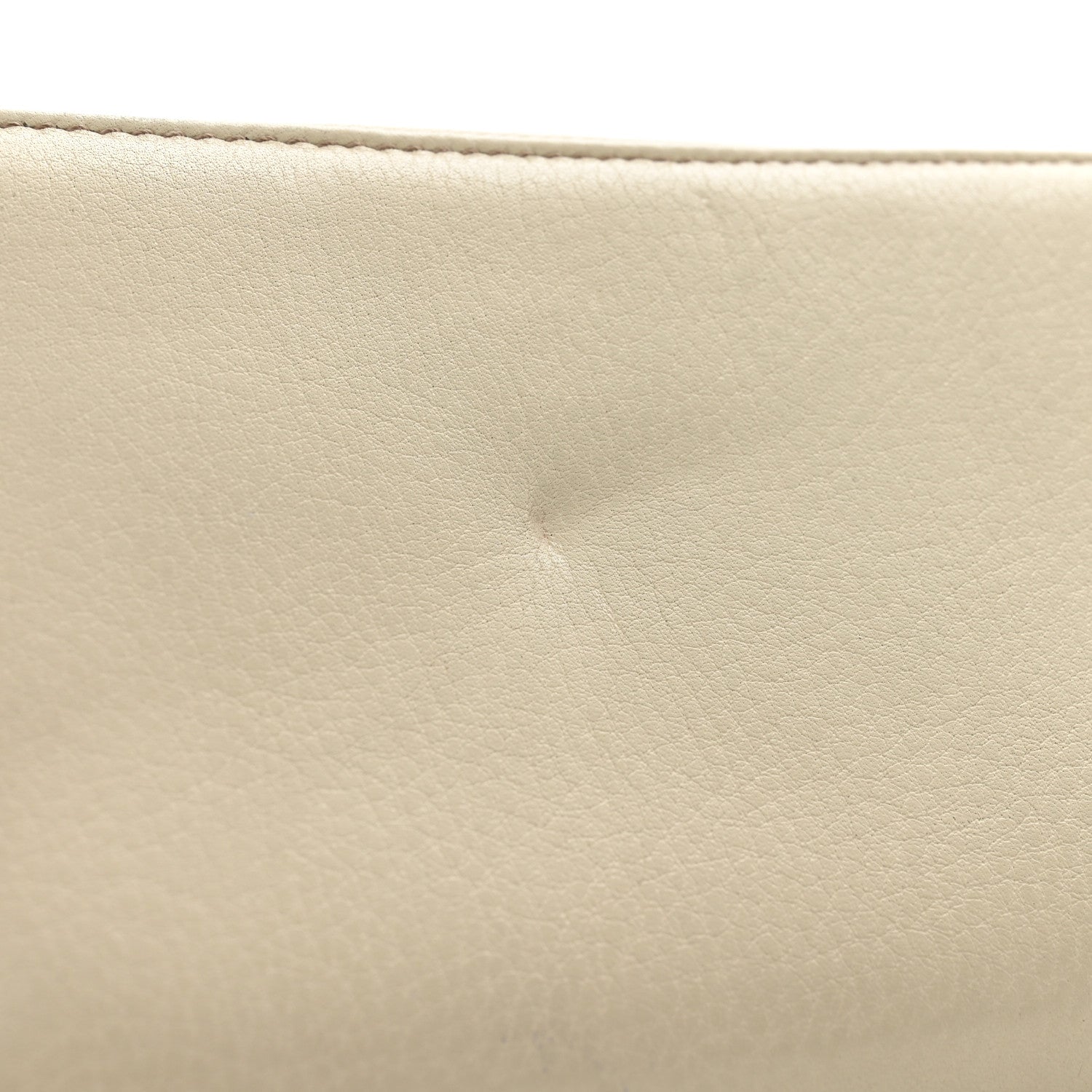 Gucci Pebbled Calfskin Soho Zip Around Wallet Off White 8 of 11