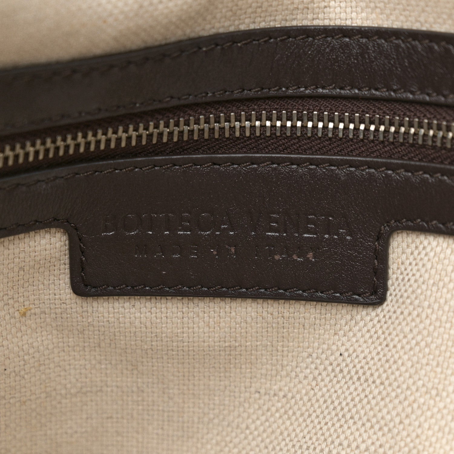 Bottega Veneta Calfskin Intrecciato Large Zipped Tote Fondant 6 of 11