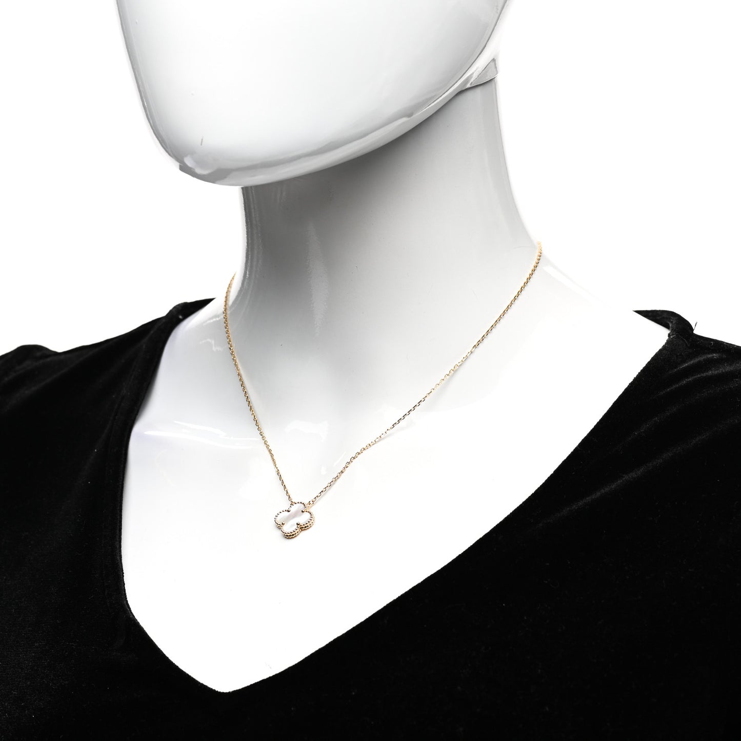 18K Yellow Gold Mother of Pearl Vintage Alhambra Pendant Necklace