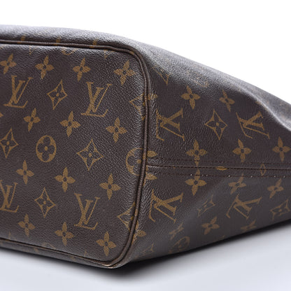 Louis Vuitton Monogram Neverfull MM 10 of 15