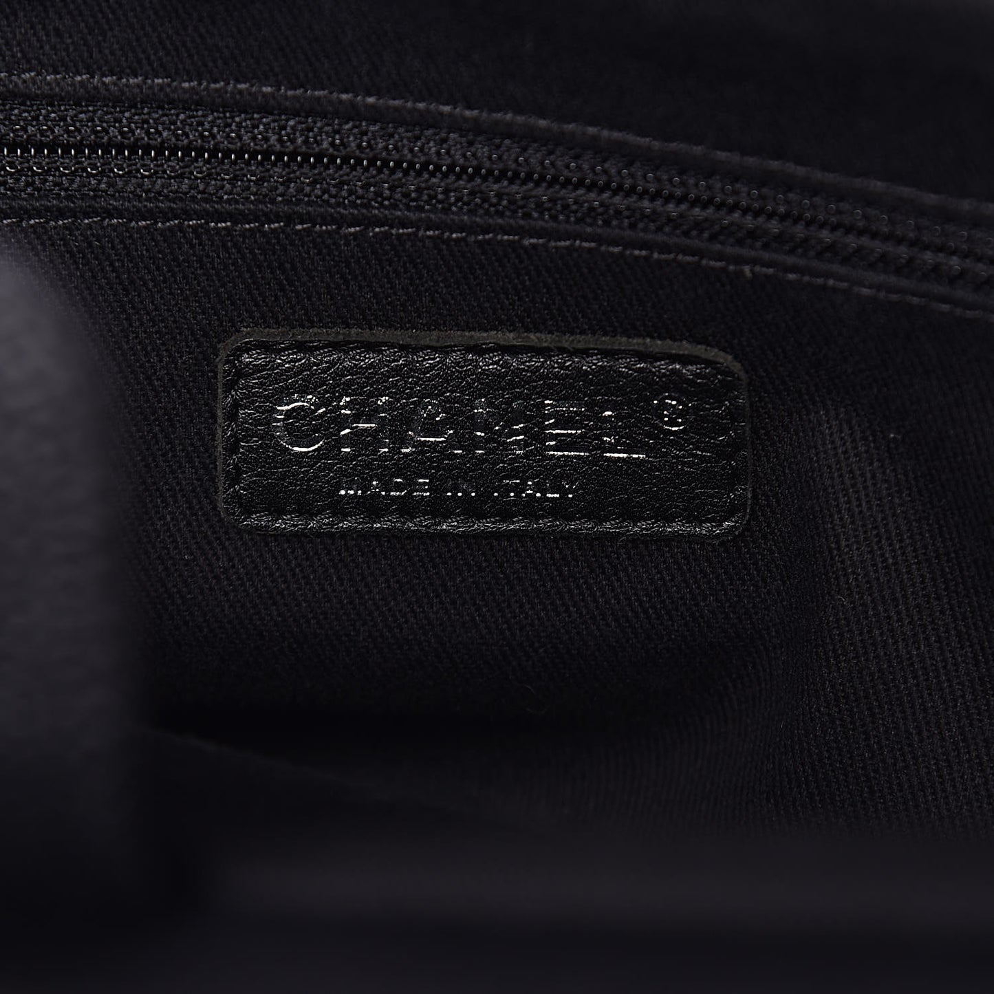 Soft Caviar CC Medium Top Handle Tote Black