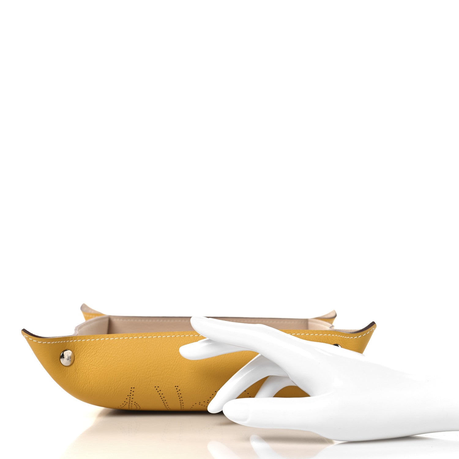 Hermes Taurillon Clemence Mises et Relances Robe Du Soire Change Tray Jaune Ivoire 2 of 7