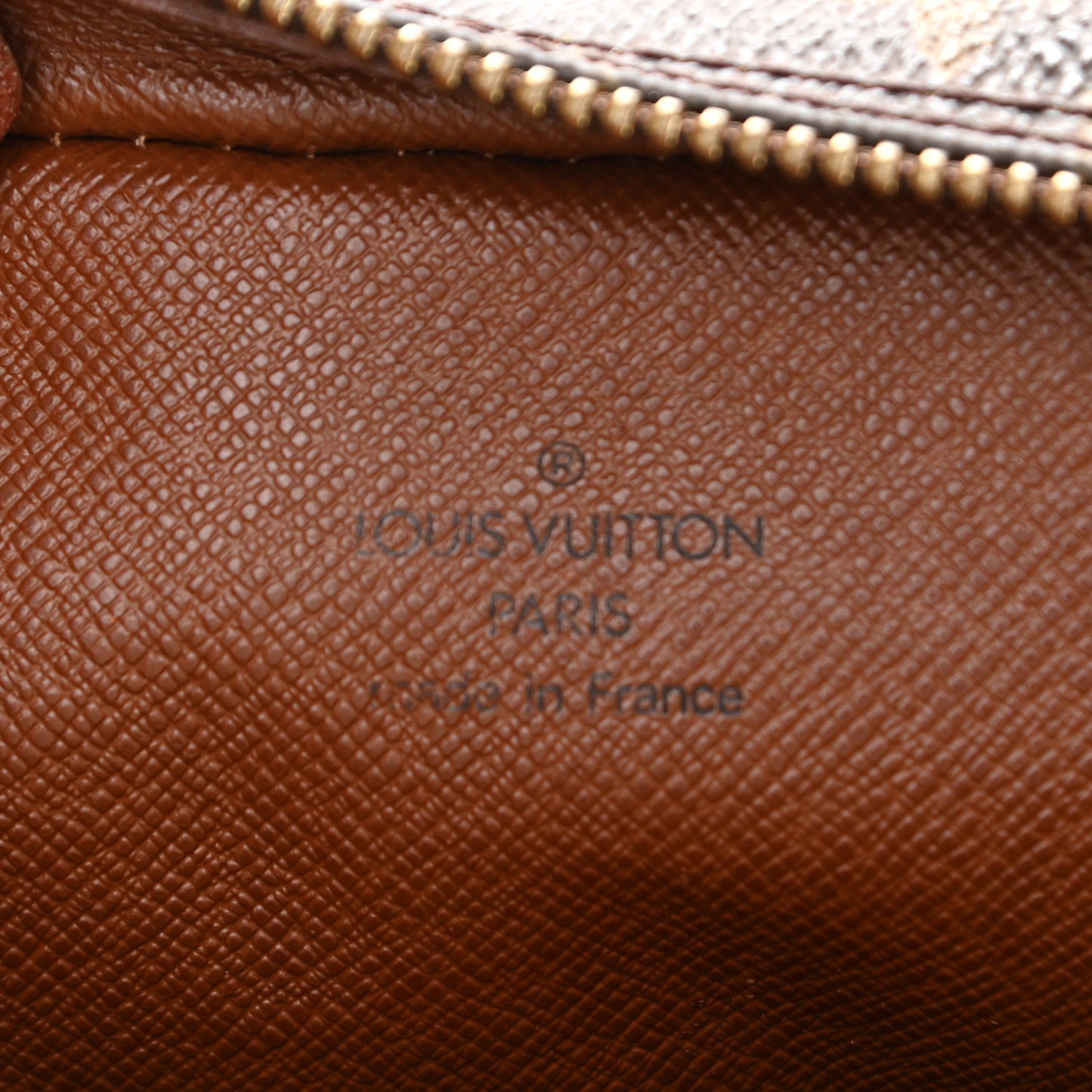 Monogram Amazone