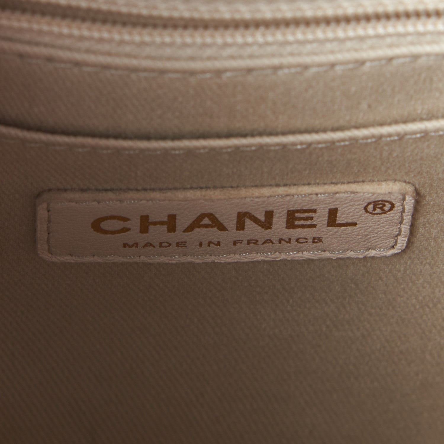 Chanel Grained Calfskin Small Bi-Color Neo Executive Shopper Tote Black Beige 8 of 10
