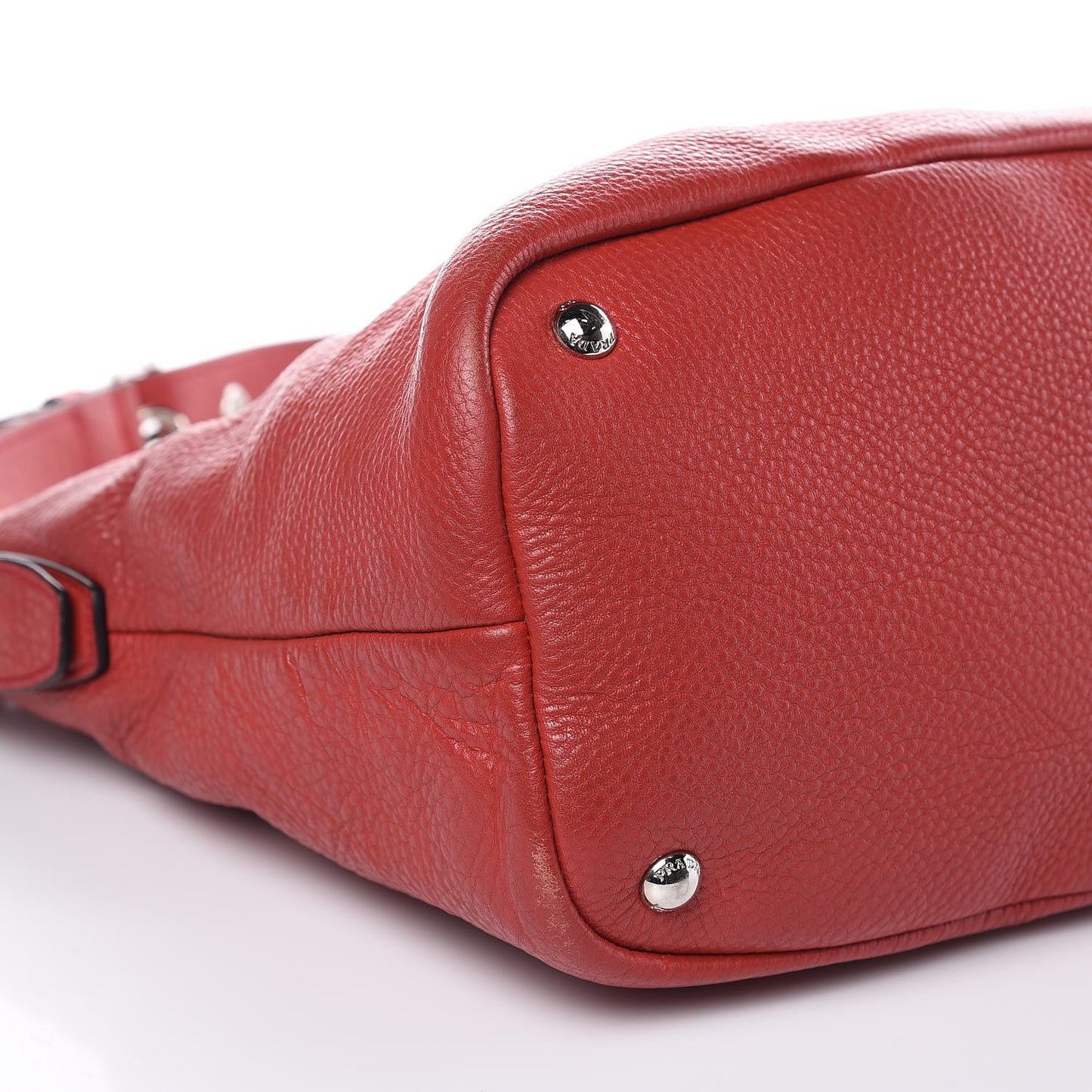 Vitello Daino Shoulder Bag Rosso
