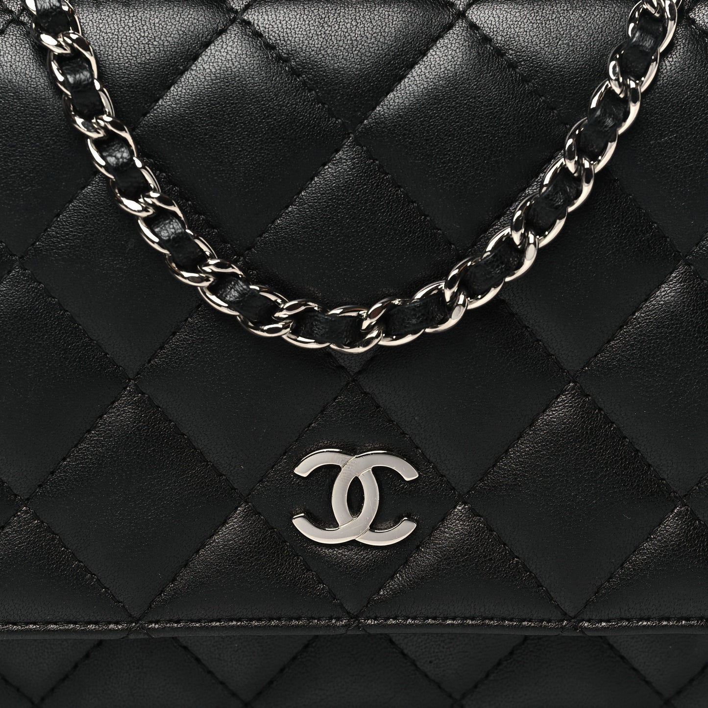 Lambskin Quilted Wallet On Chain WOC Black