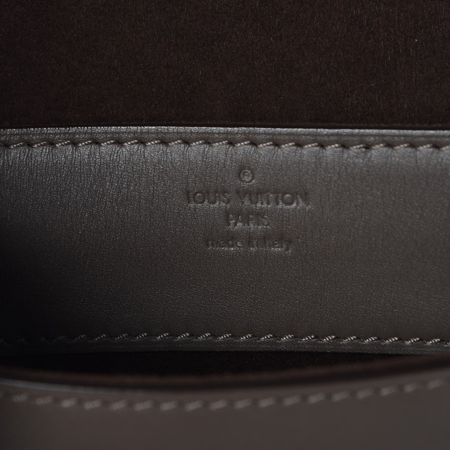 Calfskin Chain Louise GM Granit