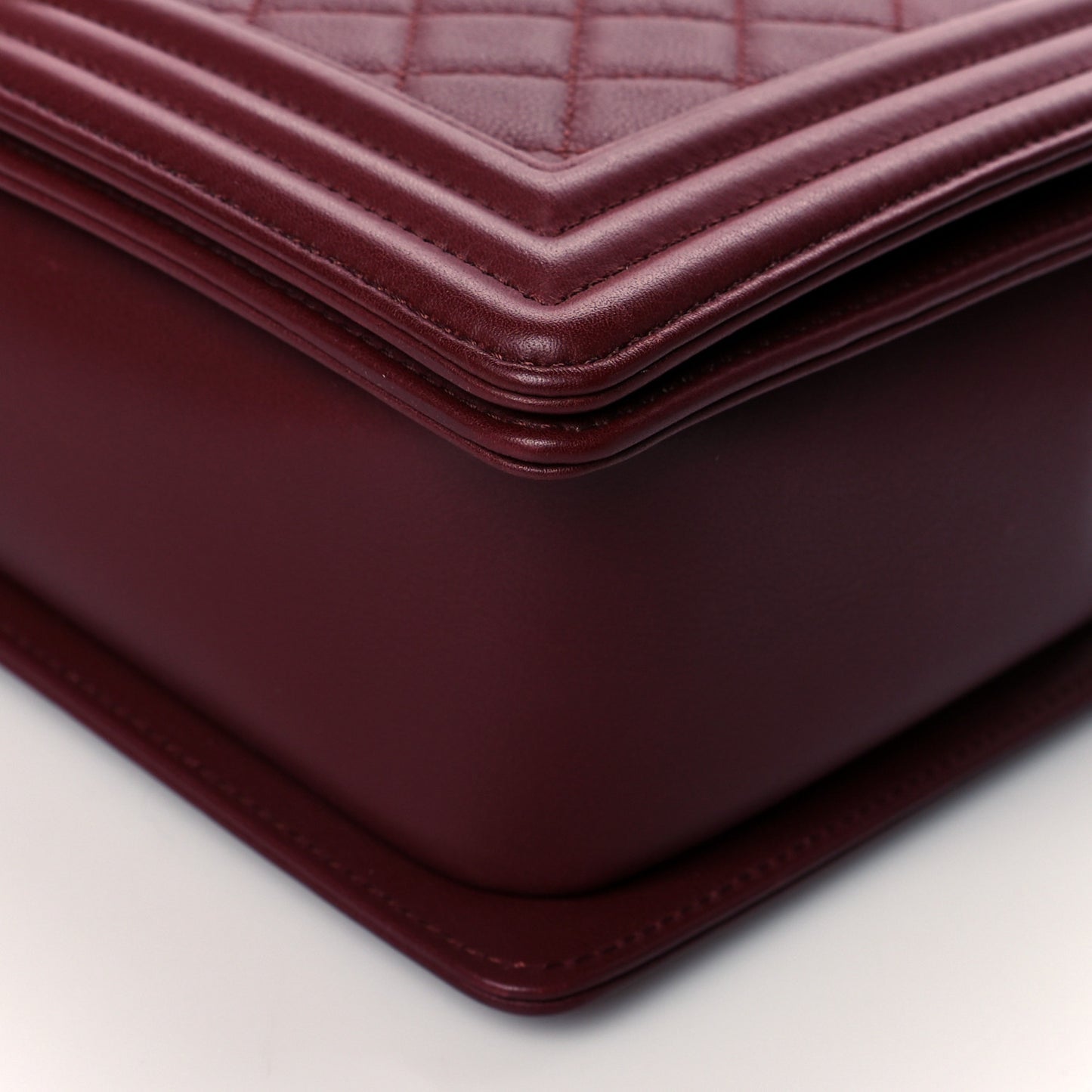 Calfskin Quilted New Medium Boy Flap Burgundy