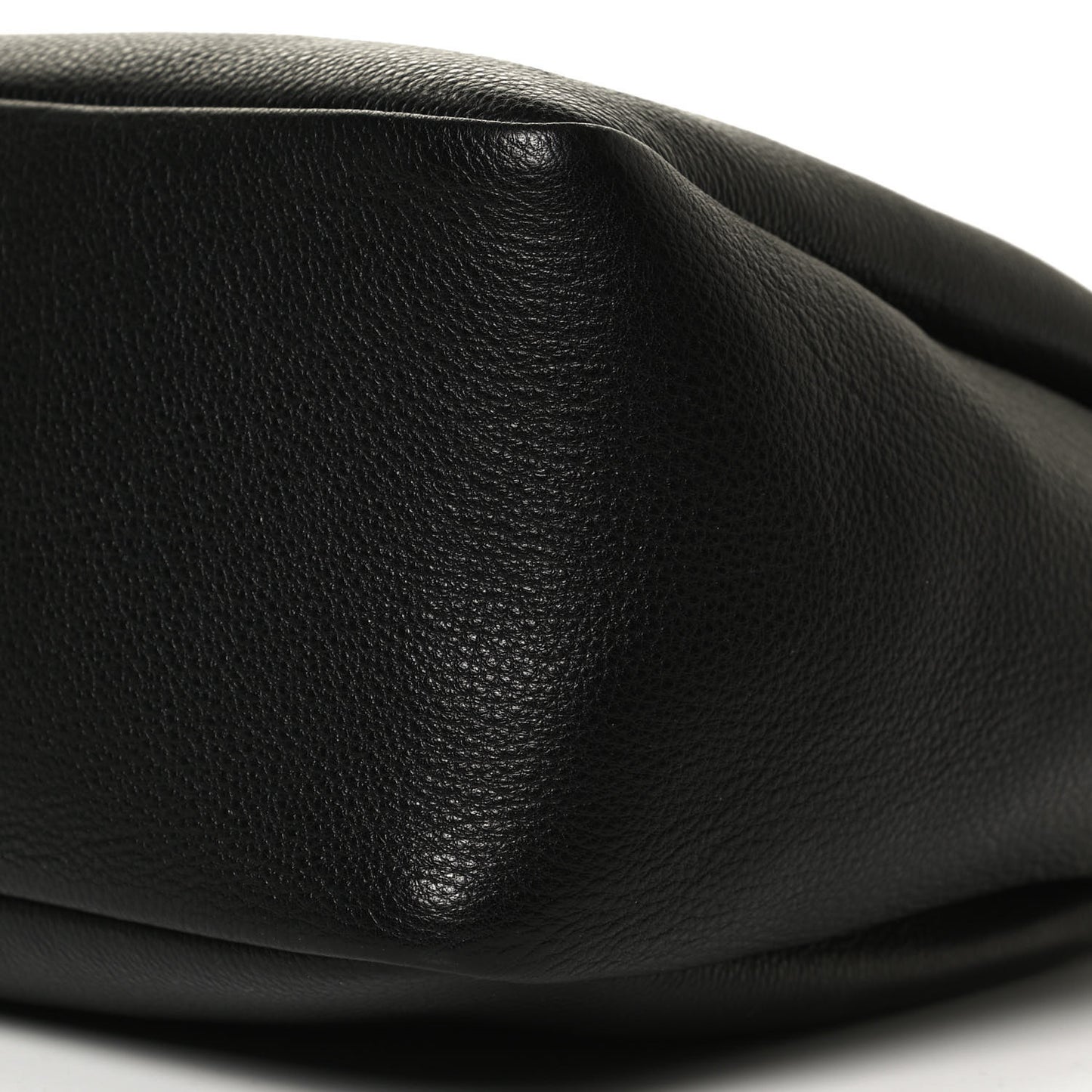Vitello Daino Soft Medium Dynamique Tote Black