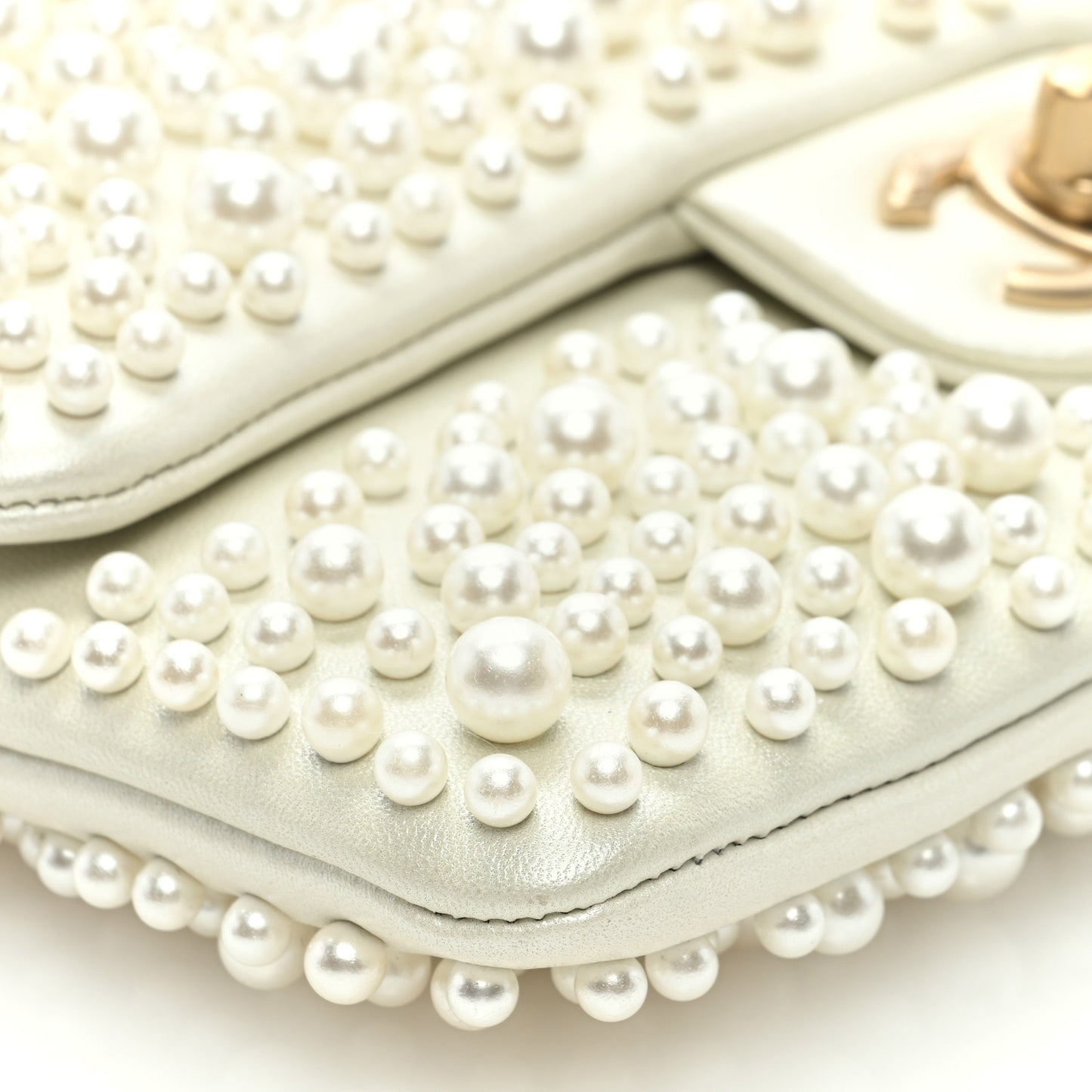 Lambskin Pearls Flap White