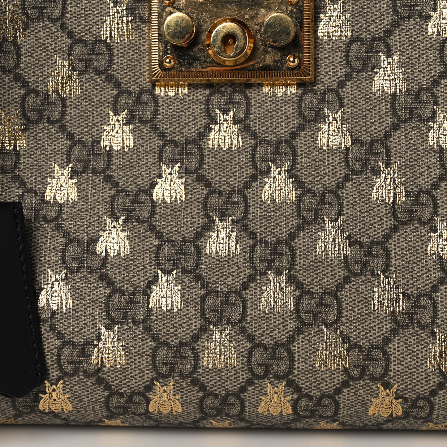 GG Supreme Monogram Bees Medium Padlock Tote Beige Oro Black