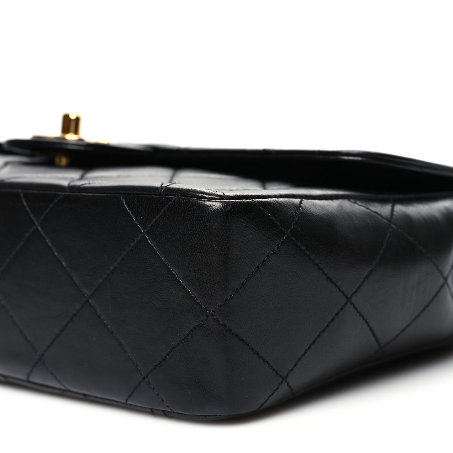 Lambskin Quilted Medium Single Flap Black