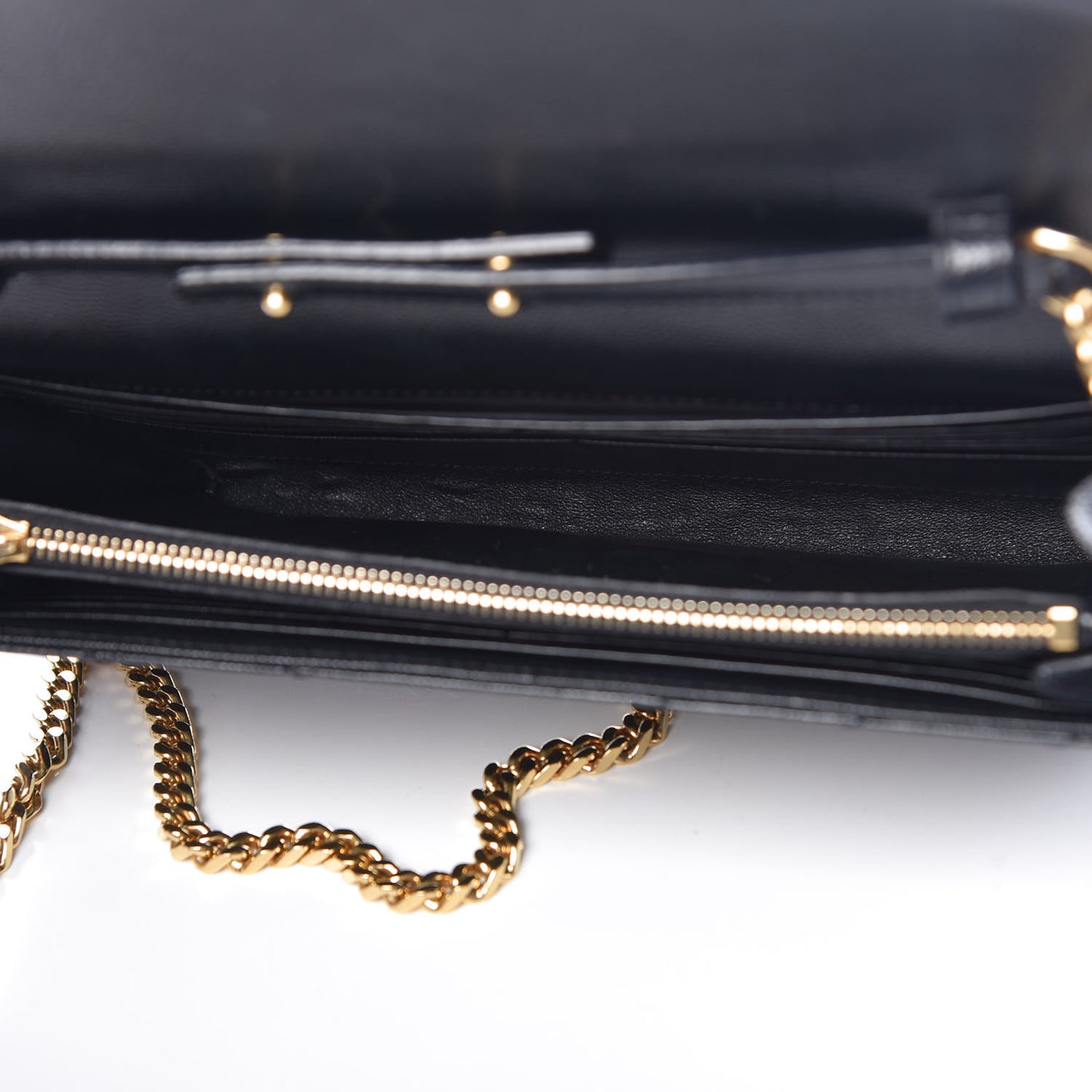 Grain De Poudre Matelasse Chevron Medium Monogram Chain Wallet Black