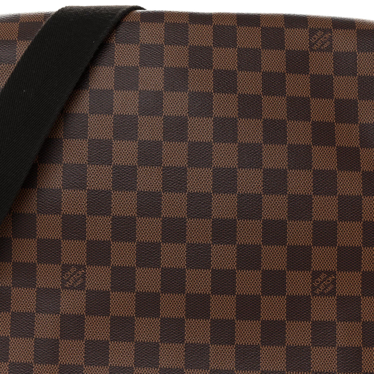 Louis Vuitton Damier Ebene District PM 7 of 9